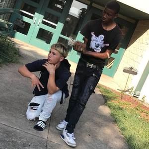 Meet your Posher, Zac